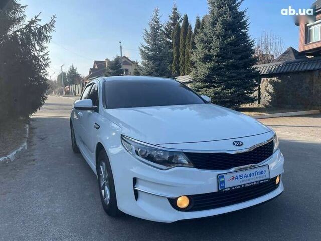 Киа K5, объемом двигателя 2 л и пробегом 313 тыс. км за 11290 $, фото 3 на Automoto.ua