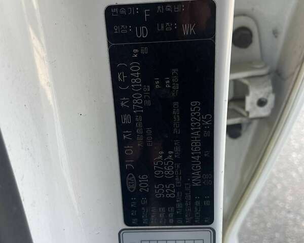 Киа K5, объемом двигателя 2 л и пробегом 313 тыс. км за 11290 $, фото 9 на Automoto.ua