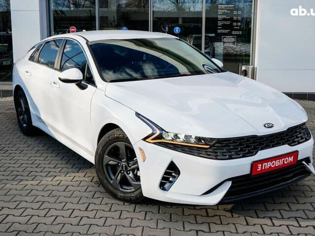 Киа K5, объемом двигателя 1.6 л и пробегом 12 тыс. км за 22750 $, фото 1 на Automoto.ua