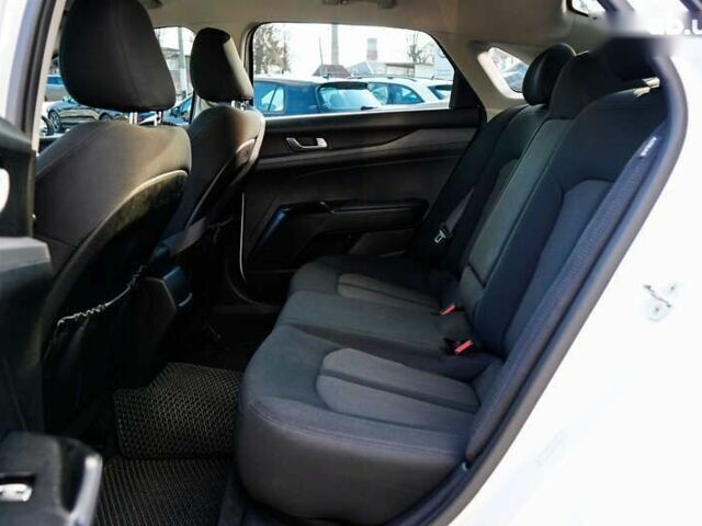 Киа K5, объемом двигателя 1.6 л и пробегом 12 тыс. км за 22750 $, фото 27 на Automoto.ua