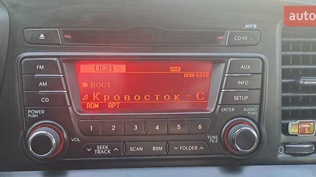 Кіа K5, об'ємом двигуна 2 л та пробігом 260 тис. км за 7500 $, фото 23 на Automoto.ua