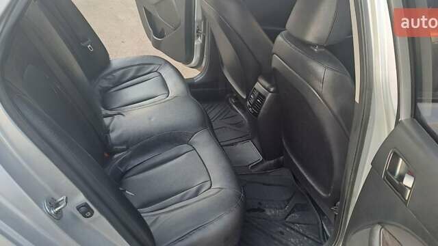 Кіа K5, об'ємом двигуна 2 л та пробігом 260 тис. км за 7500 $, фото 8 на Automoto.ua