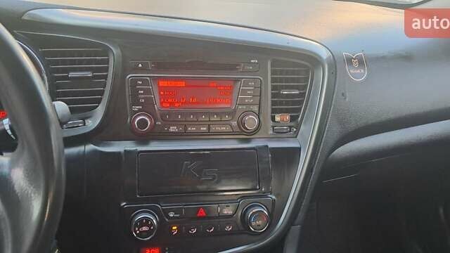 Кіа K5, об'ємом двигуна 2 л та пробігом 260 тис. км за 7500 $, фото 24 на Automoto.ua