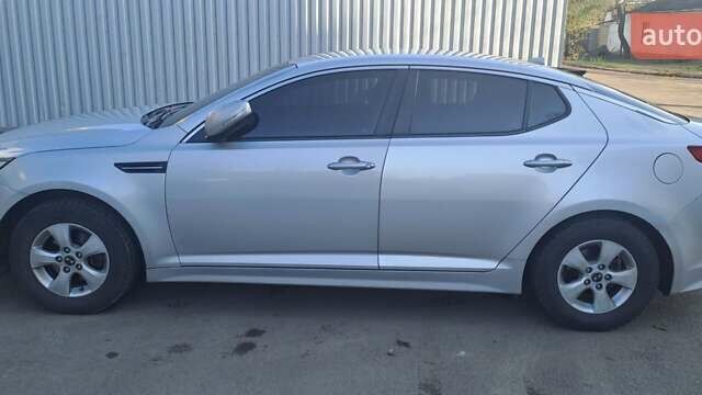 Кіа K5, об'ємом двигуна 2 л та пробігом 260 тис. км за 7500 $, фото 2 на Automoto.ua