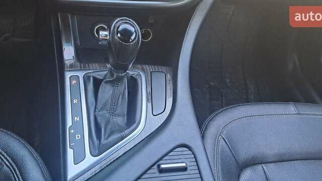 Кіа K5, об'ємом двигуна 2 л та пробігом 260 тис. км за 7500 $, фото 15 на Automoto.ua