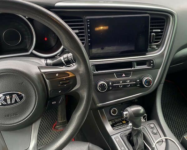 Киа K5, объемом двигателя 2 л и пробегом 217 тыс. км за 11000 $, фото 6 на Automoto.ua