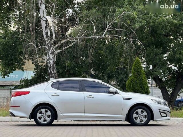 Кіа K5, об'ємом двигуна 2 л та пробігом 218 тис. км за 8350 $, фото 6 на Automoto.ua