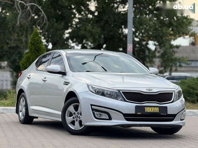 Кіа K5, об'ємом двигуна 2 л та пробігом 218 тис. км за 8350 $, фото 4 на Automoto.ua