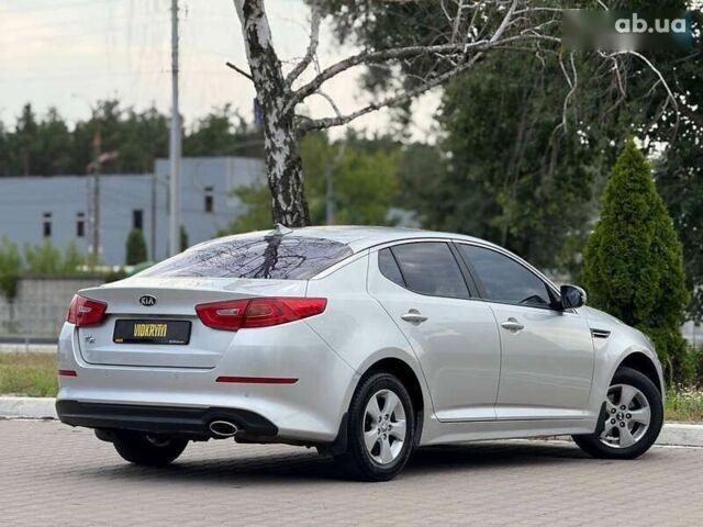 Кіа K5, об'ємом двигуна 2 л та пробігом 218 тис. км за 8350 $, фото 16 на Automoto.ua