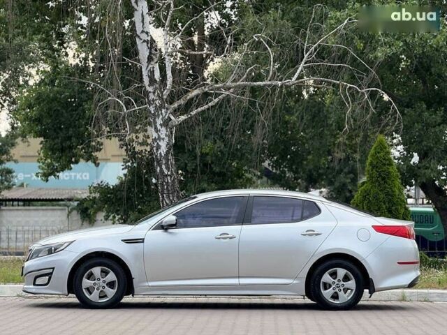 Кіа K5, об'ємом двигуна 2 л та пробігом 218 тис. км за 8350 $, фото 9 на Automoto.ua