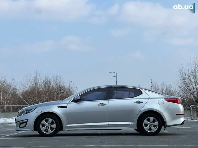 Киа K5, объемом двигателя 2 л и пробегом 216 тыс. км за 7600 $, фото 4 на Automoto.ua