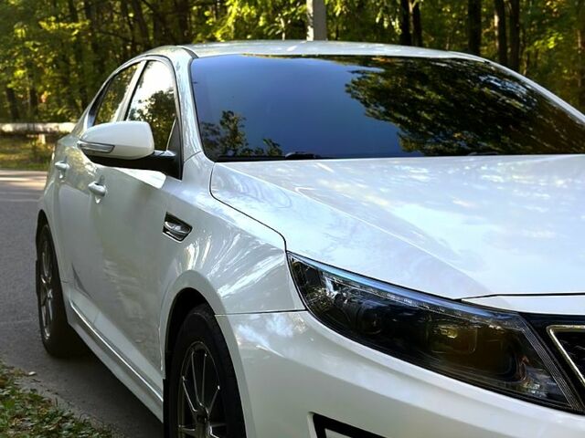 Киа K5, объемом двигателя 2 л и пробегом 258 тыс. км за 9000 $, фото 3 на Automoto.ua