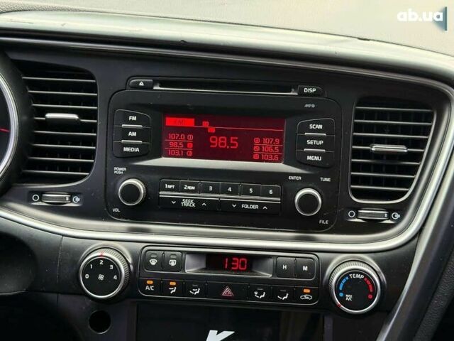 Кіа K5, об'ємом двигуна 2 л та пробігом 218 тис. км за 8350 $, фото 21 на Automoto.ua