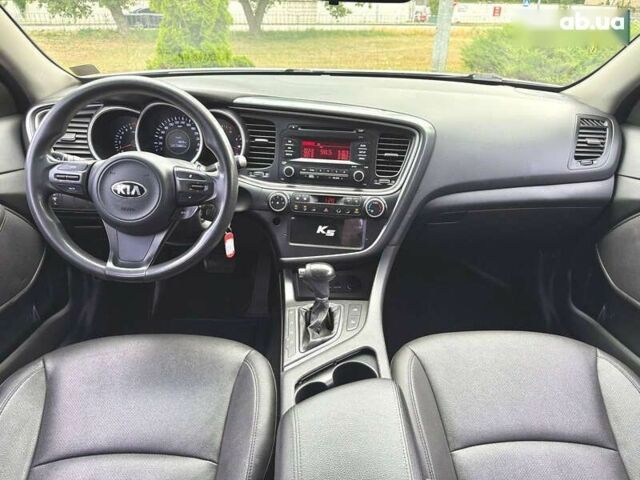 Кіа K5, об'ємом двигуна 2 л та пробігом 218 тис. км за 8350 $, фото 17 на Automoto.ua