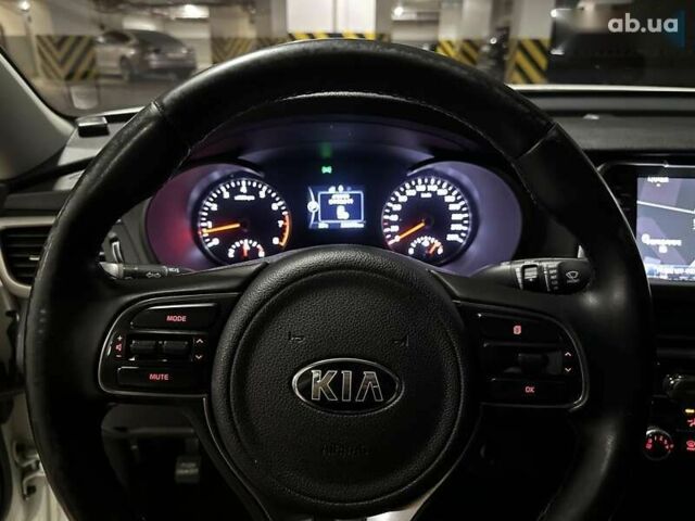 Киа K5, объемом двигателя 0 л и пробегом 200 тыс. км за 12700 $, фото 24 на Automoto.ua
