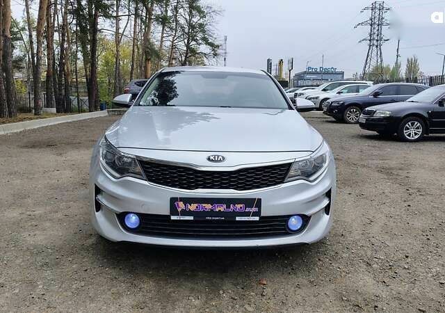 Киа K5, объемом двигателя 2 л и пробегом 314 тыс. км за 9999 $, фото 1 на Automoto.ua