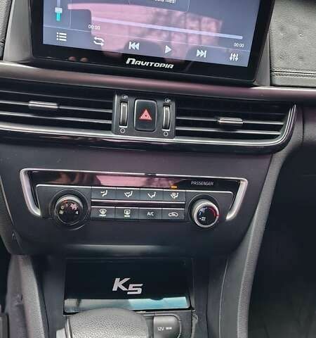 Киа K5, объемом двигателя 2 л и пробегом 314 тыс. км за 9999 $, фото 11 на Automoto.ua