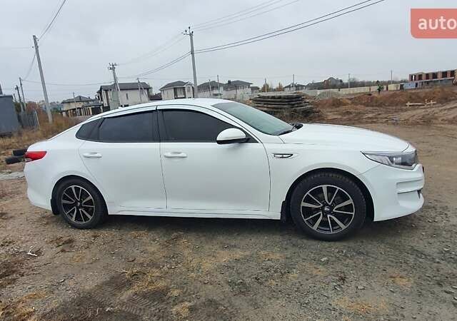Киа K5, объемом двигателя 2 л и пробегом 400 тыс. км за 10900 $, фото 6 на Automoto.ua
