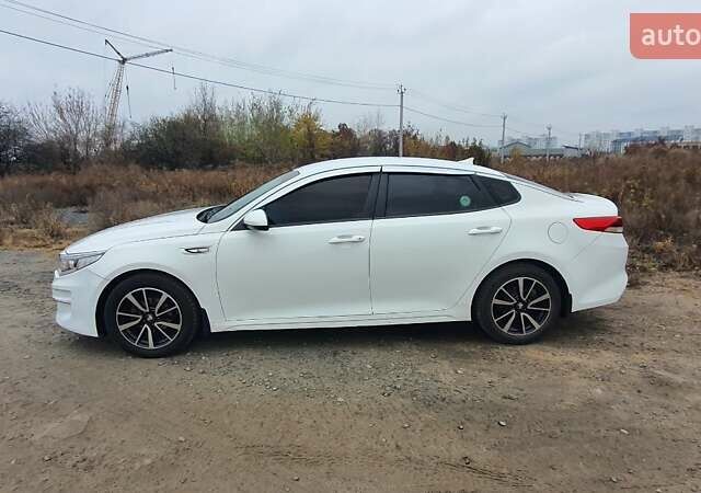 Киа K5, объемом двигателя 2 л и пробегом 400 тыс. км за 10900 $, фото 1 на Automoto.ua
