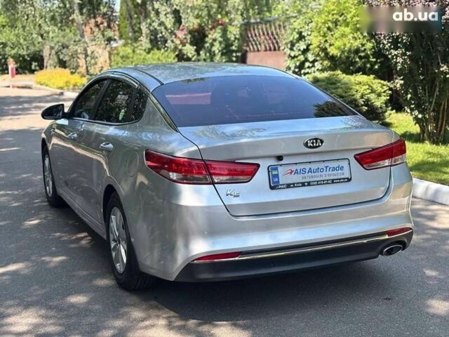 Киа K5, объемом двигателя 2 л и пробегом 316 тыс. км за 11690 $, фото 3 на Automoto.ua