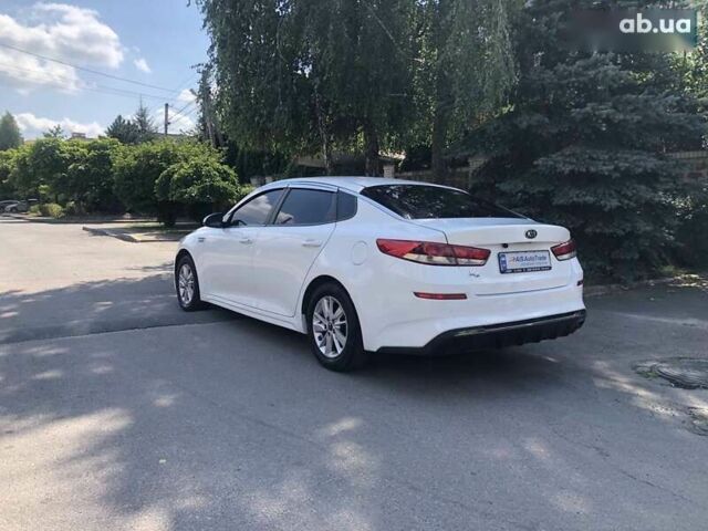 Киа K5, объемом двигателя 2 л и пробегом 335 тыс. км за 10990 $, фото 5 на Automoto.ua