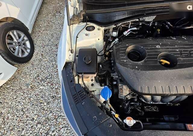 Киа K5, объемом двигателя 2 л и пробегом 339 тыс. км за 11990 $, фото 12 на Automoto.ua