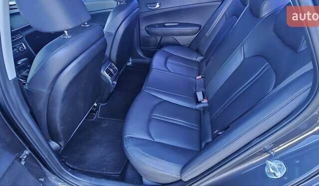 Киа K5, объемом двигателя 2 л и пробегом 280 тыс. км за 11700 $, фото 3 на Automoto.ua