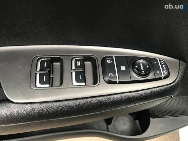 Киа K5, объемом двигателя 2 л и пробегом 247 тыс. км за 11990 $, фото 1 на Automoto.ua