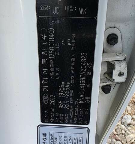 Киа K5, объемом двигателя 2 л и пробегом 339 тыс. км за 11990 $, фото 10 на Automoto.ua