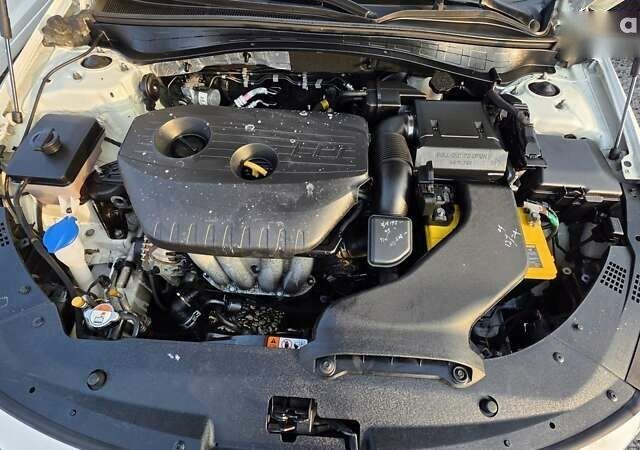 Киа K5, объемом двигателя 2 л и пробегом 339 тыс. км за 11990 $, фото 13 на Automoto.ua