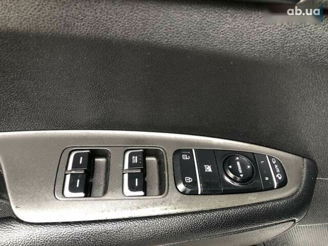 Киа K5, объемом двигателя 2 л и пробегом 320 тыс. км за 11990 $, фото 7 на Automoto.ua