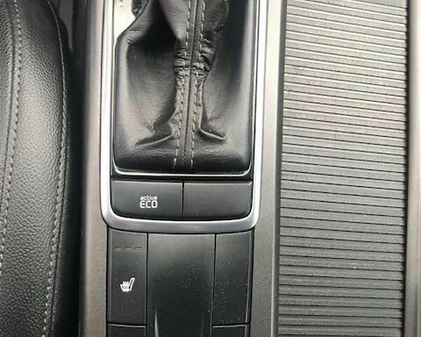 Киа K5, объемом двигателя 2 л и пробегом 247 тыс. км за 11990 $, фото 9 на Automoto.ua