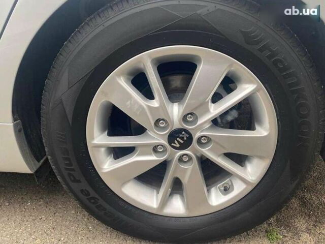 Киа K5, объемом двигателя 2 л и пробегом 274 тыс. км за 11990 $, фото 11 на Automoto.ua