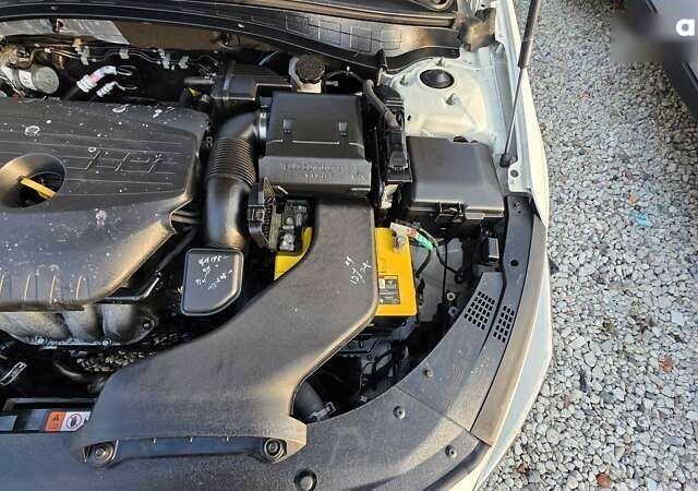 Киа K5, объемом двигателя 2 л и пробегом 339 тыс. км за 11990 $, фото 11 на Automoto.ua