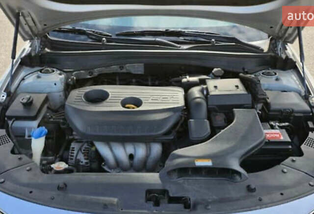Киа K5, объемом двигателя 2 л и пробегом 235 тыс. км за 9800 $, фото 11 на Automoto.ua