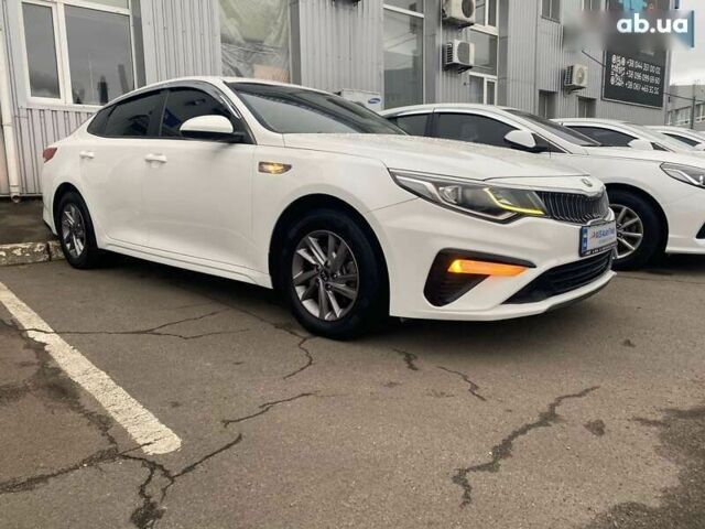 Кіа K5, об'ємом двигуна 2 л та пробігом 405 тис. км за 12490 $, фото 1 на Automoto.ua