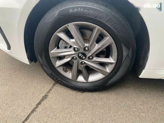 Кіа K5, об'ємом двигуна 2 л та пробігом 405 тис. км за 12490 $, фото 13 на Automoto.ua