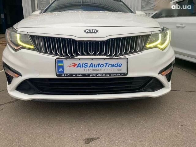 Кіа K5, об'ємом двигуна 2 л та пробігом 405 тис. км за 12490 $, фото 2 на Automoto.ua