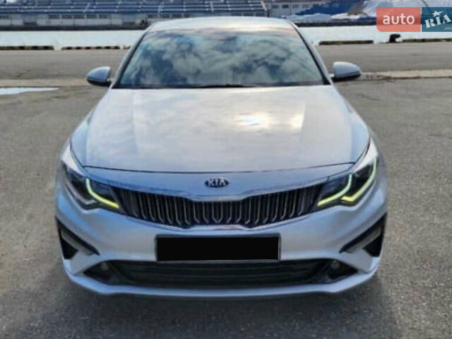 Киа K5, объемом двигателя 2 л и пробегом 235 тыс. км за 10800 $, фото 1 на Automoto.ua