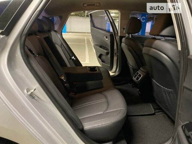 Киа K5, объемом двигателя 2 л и пробегом 102 тыс. км за 17900 $, фото 16 на Automoto.ua