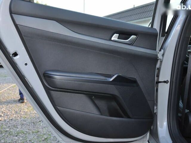 Киа K5, объемом двигателя 1.6 л и пробегом 11 тыс. км за 27700 $, фото 27 на Automoto.ua