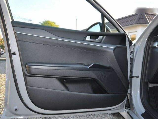 Киа K5, объемом двигателя 1.6 л и пробегом 11 тыс. км за 27700 $, фото 22 на Automoto.ua