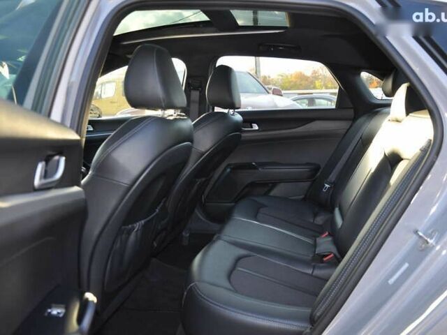 Киа K5, объемом двигателя 1.6 л и пробегом 11 тыс. км за 27700 $, фото 23 на Automoto.ua