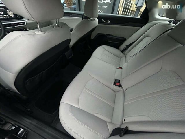 Киа K5, объемом двигателя 1.6 л и пробегом 109 тыс. км за 20500 $, фото 23 на Automoto.ua