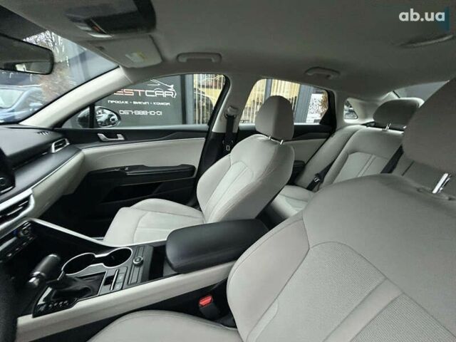 Киа K5, объемом двигателя 1.6 л и пробегом 109 тыс. км за 20500 $, фото 19 на Automoto.ua