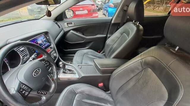 Серый Киа K5, объемом двигателя 2 л и пробегом 160 тыс. км за 9500 $, фото 16 на Automoto.ua