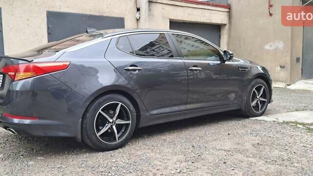 Серый Киа K5, объемом двигателя 2 л и пробегом 160 тыс. км за 9500 $, фото 29 на Automoto.ua