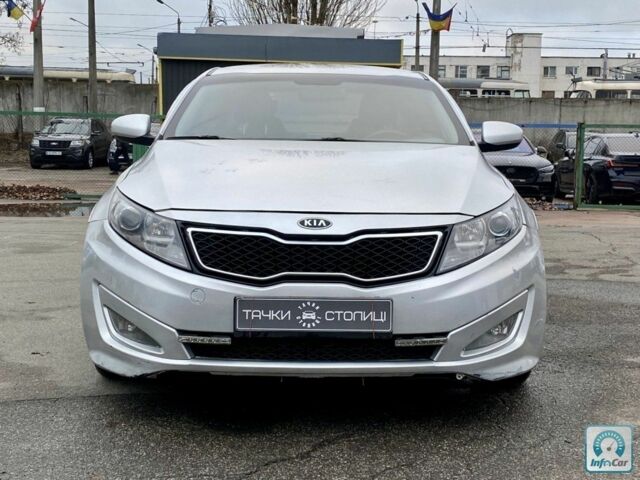 Серый Киа K5, объемом двигателя 2 л и пробегом 123 тыс. км за 7000 $, фото 1 на Automoto.ua