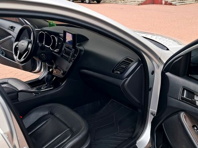Серый Киа K5, объемом двигателя 2 л и пробегом 174 тыс. км за 8000 $, фото 11 на Automoto.ua