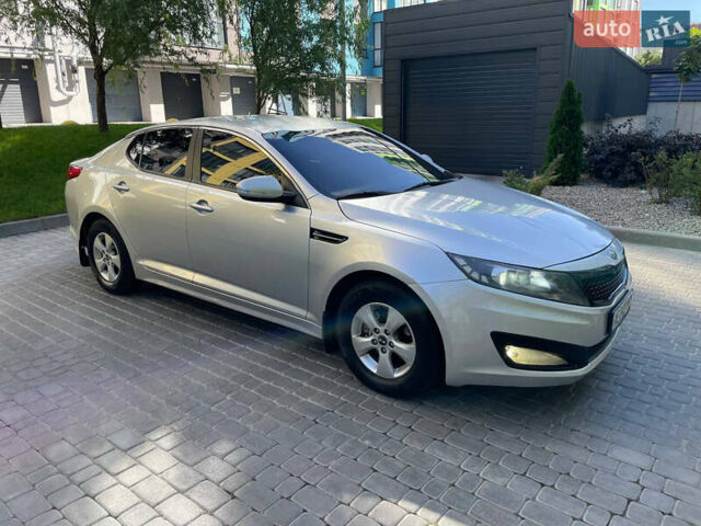 Сірий Кіа K5, об'ємом двигуна 2 л та пробігом 230 тис. км за 6500 $, фото 7 на Automoto.ua